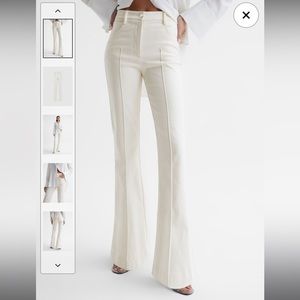 Reiss FLORENCE
HIGH RISE FLARED TROUSERS NWT SIZE 2R / 6R